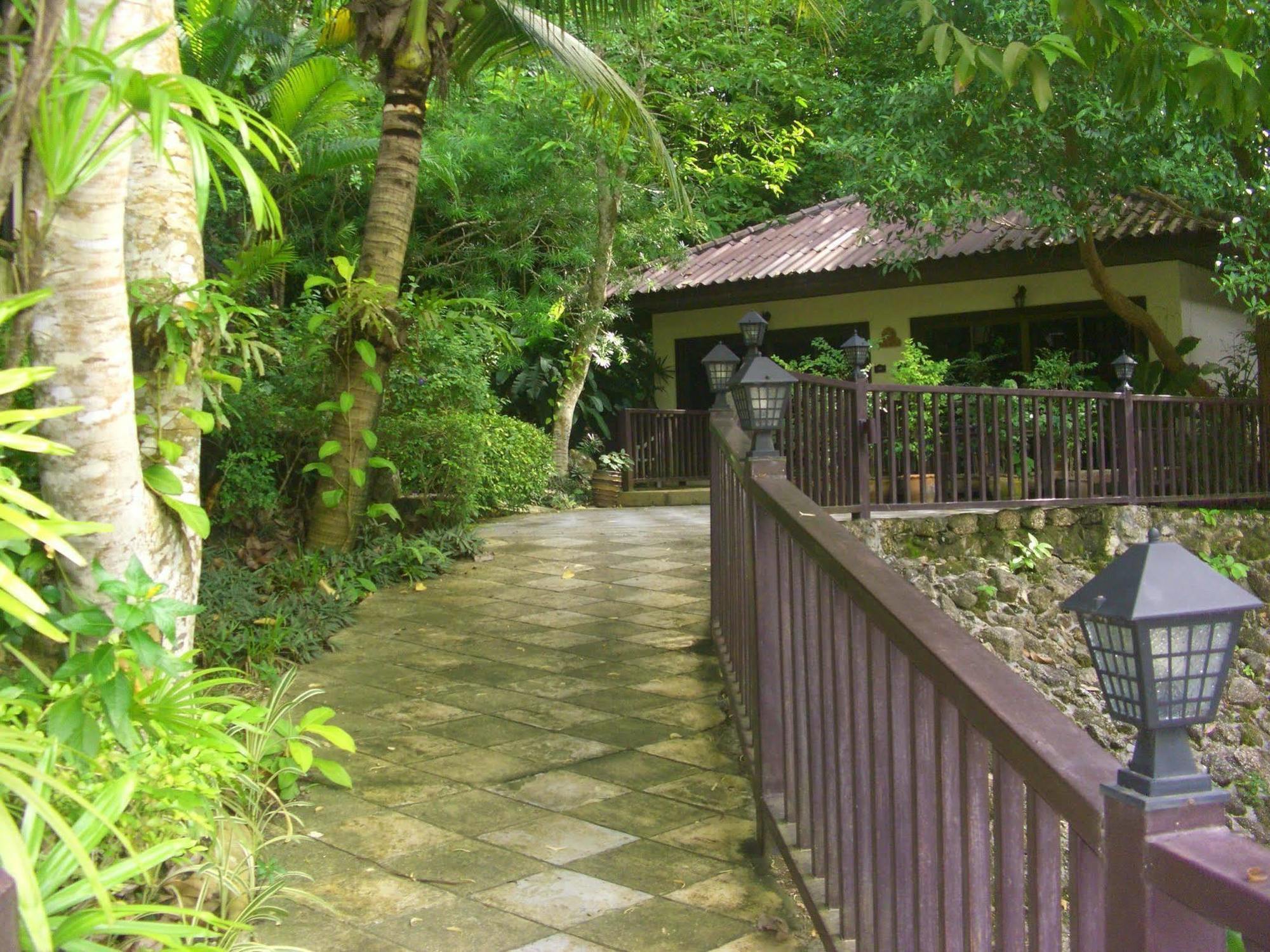 The Hill Resort Patong Exterior photo