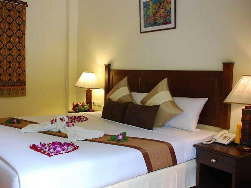 The Hill Resort Patong Exterior photo