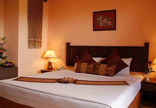 The Hill Resort Patong Exterior photo